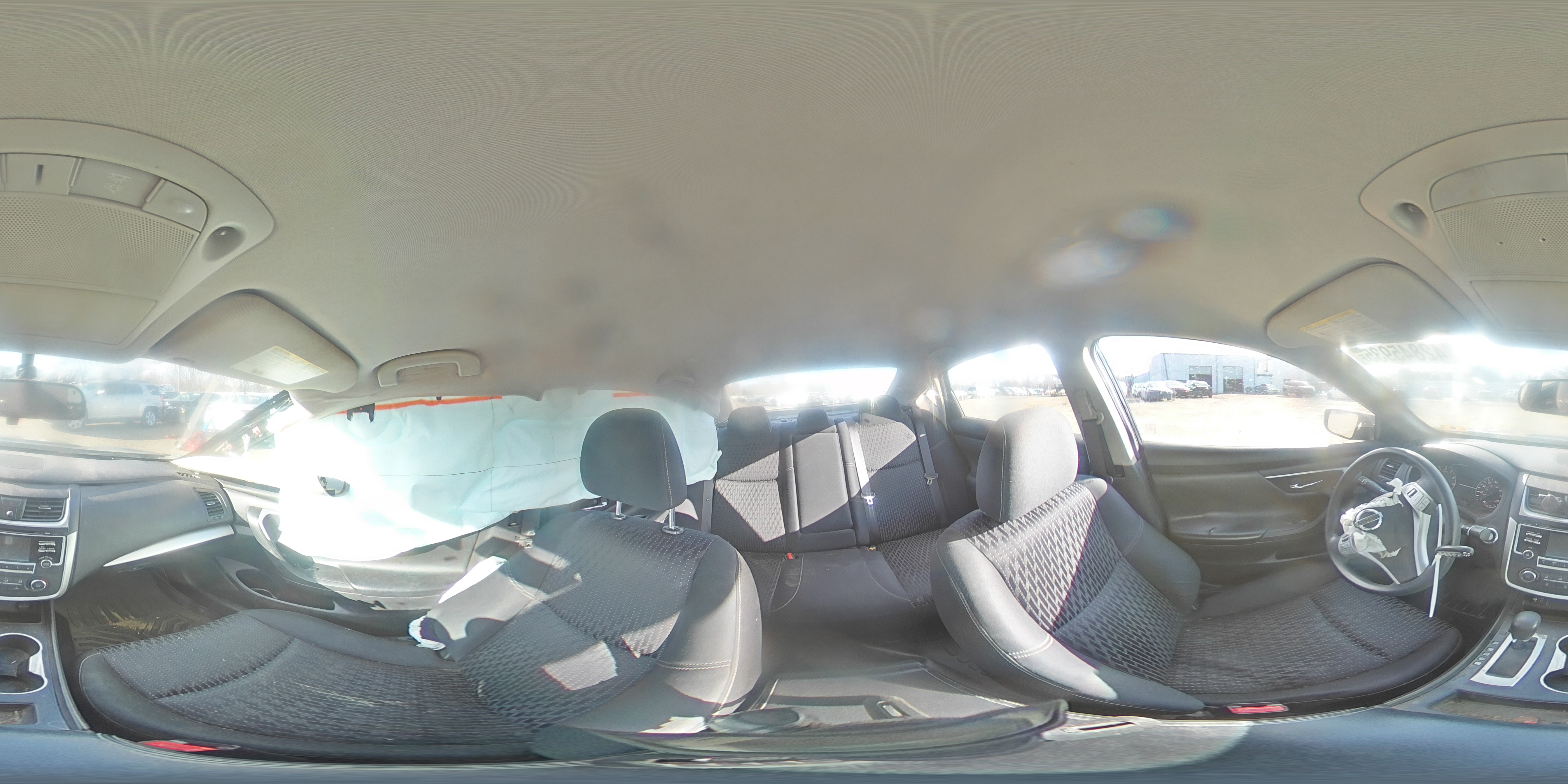 2017 Nissan Altima - Image 12