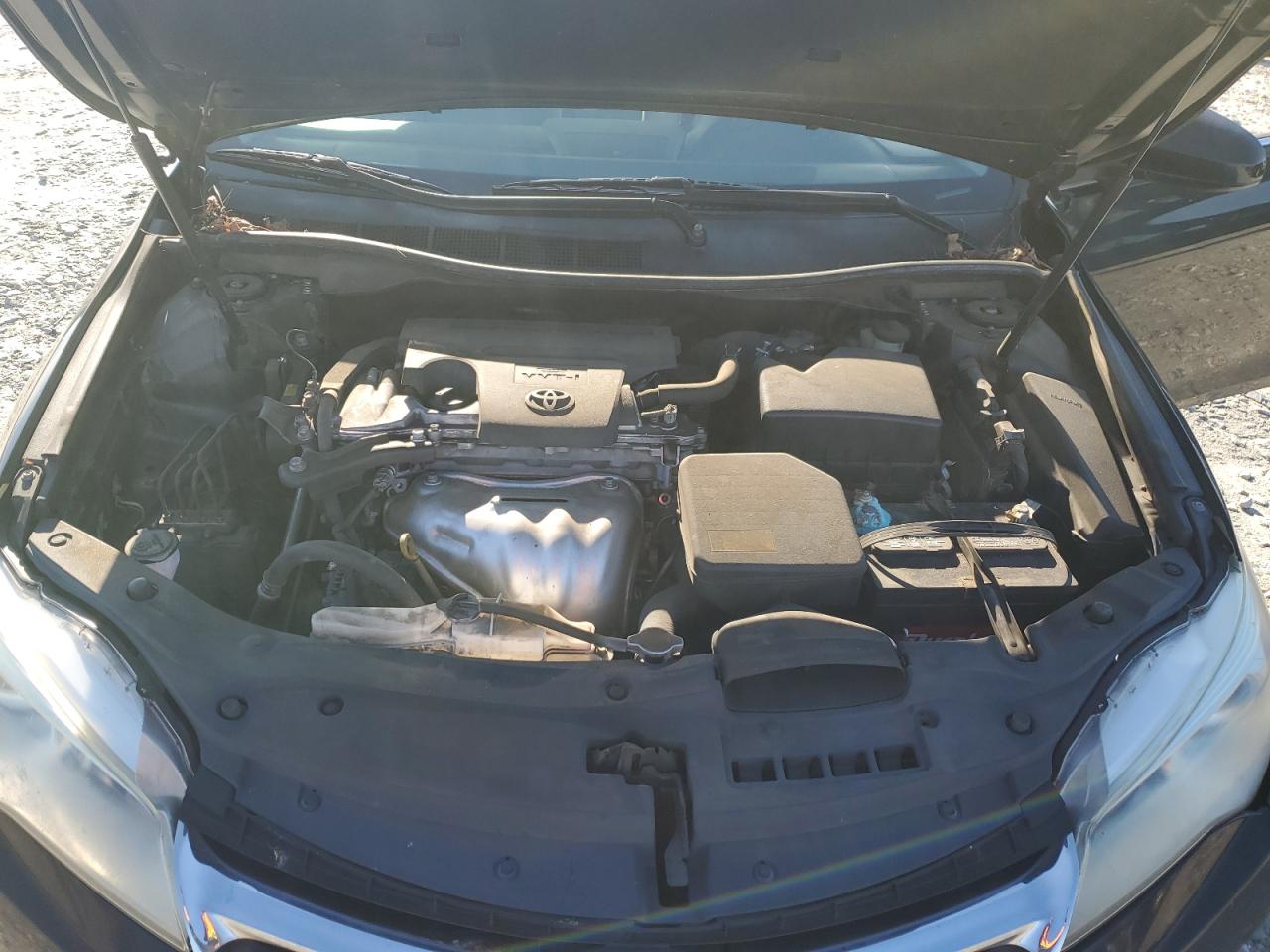 2015 Toyota Camry - Image 11