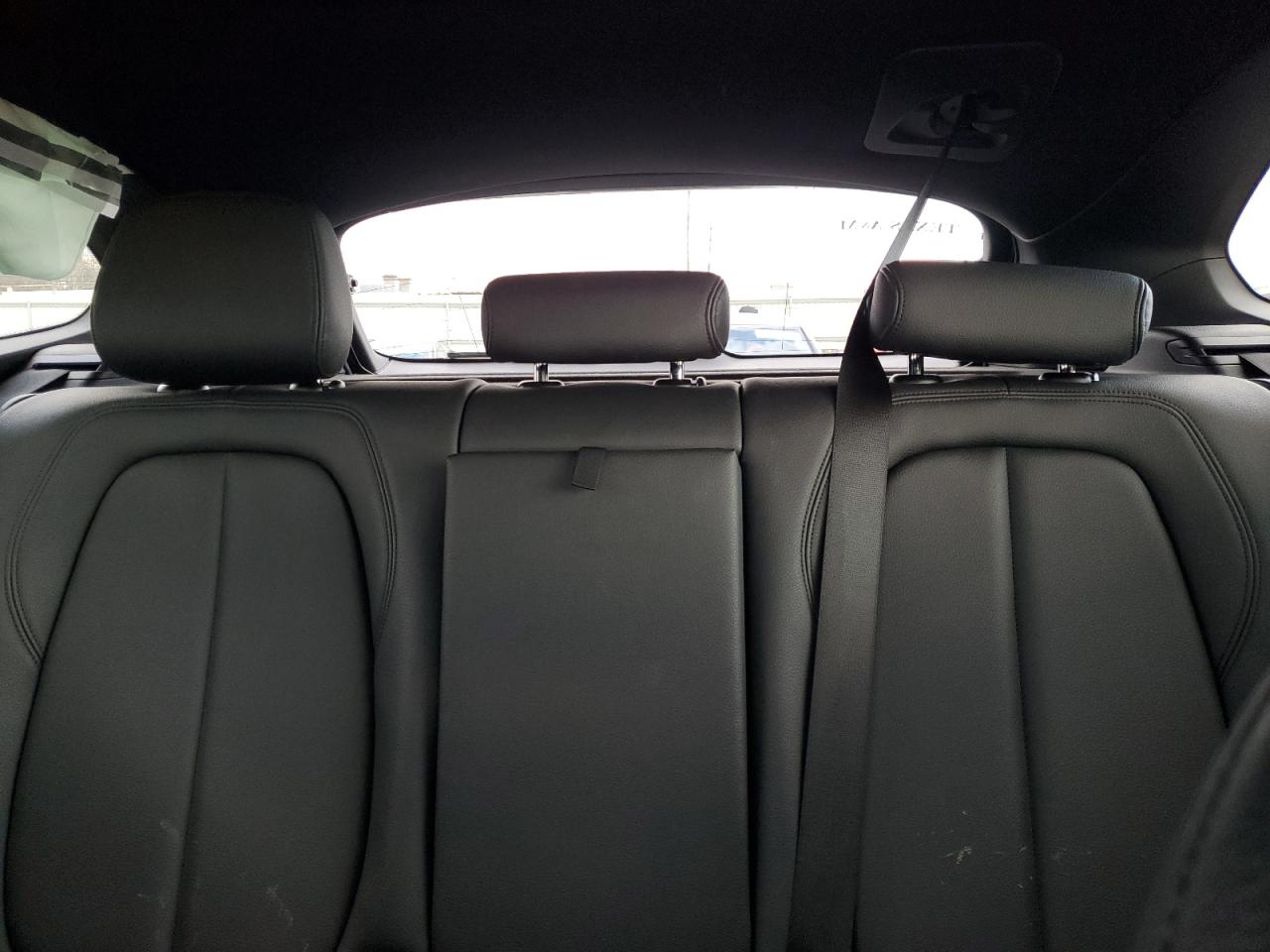 2016 BMW X1 - Image 10