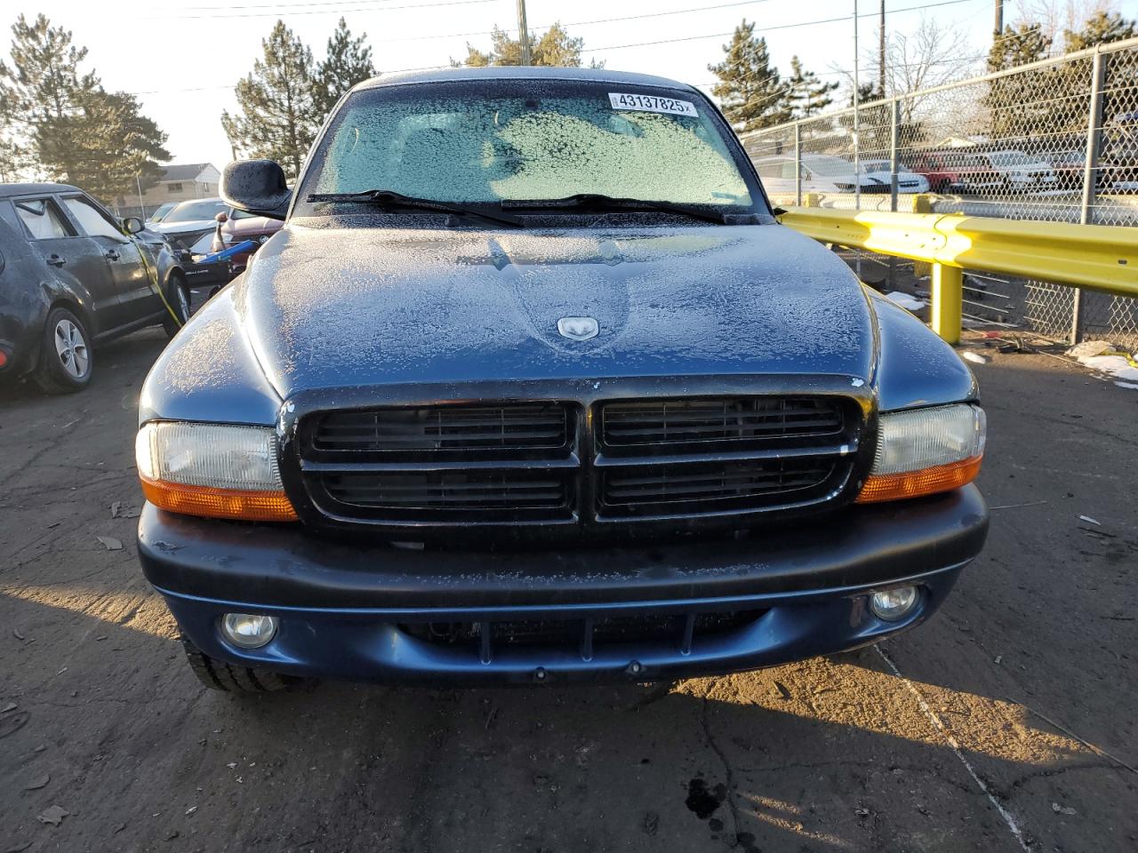 2004 Dodge Dakota - Image 5
