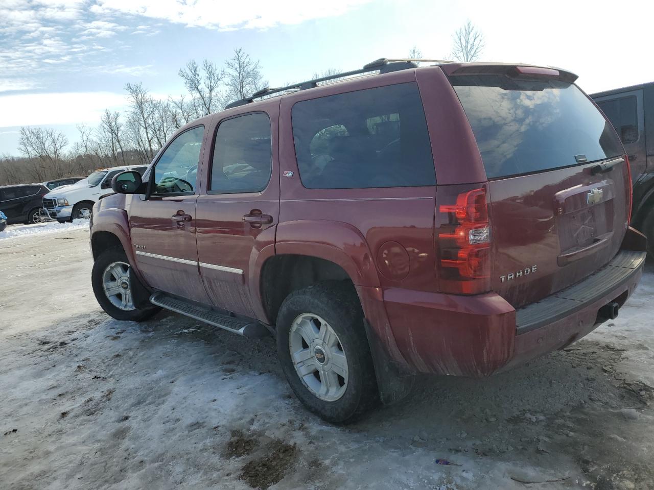 2011 Chevrolet Tahoe - Image 2