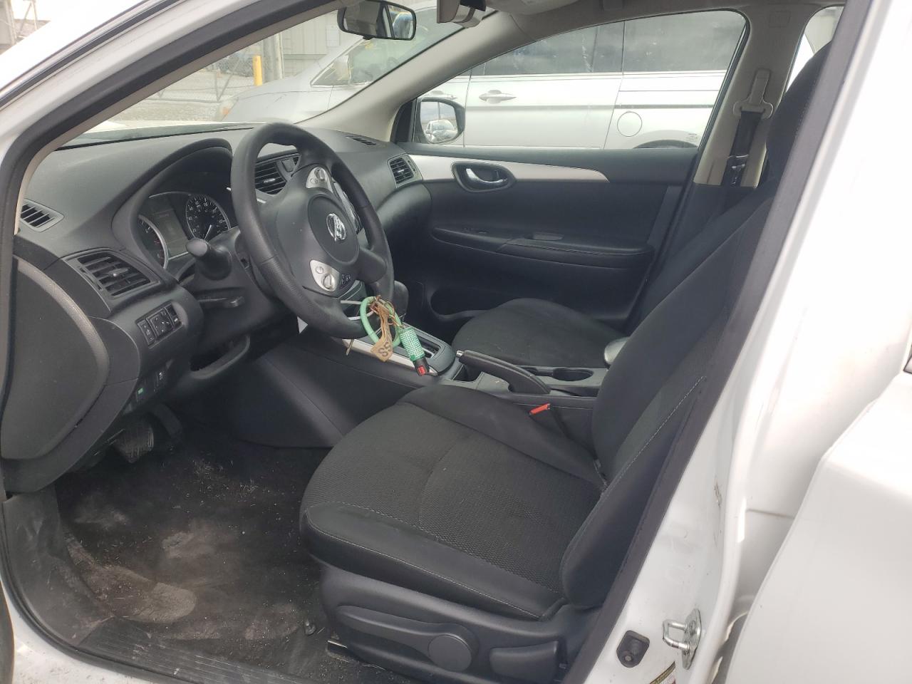 2019 Nissan Sentra - Image 7