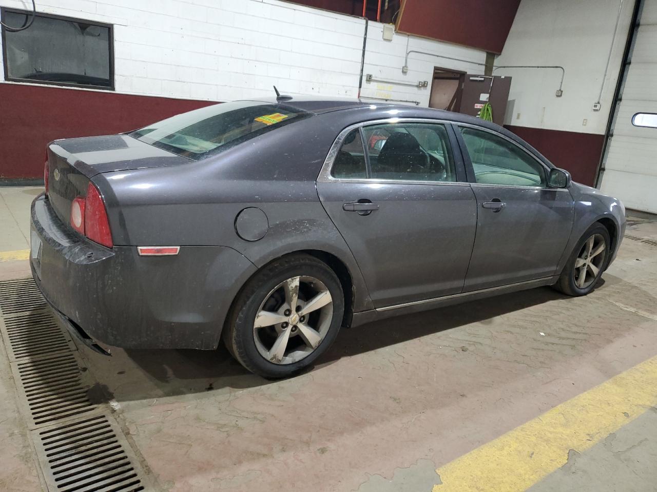 2011 Chevrolet Malibu - Image 3