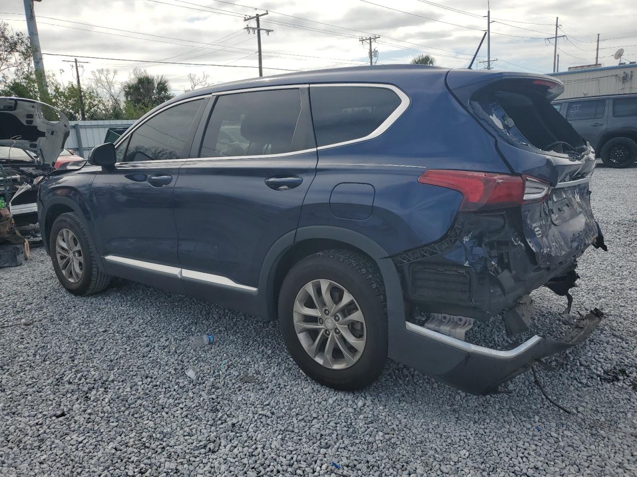 2019 Hyundai Santa Fe - Image 2