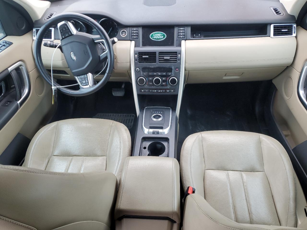 2017 Land Rover Discovery - Image 8