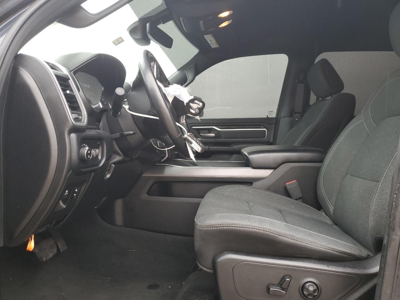 2019 RAM 1500 - Image 7