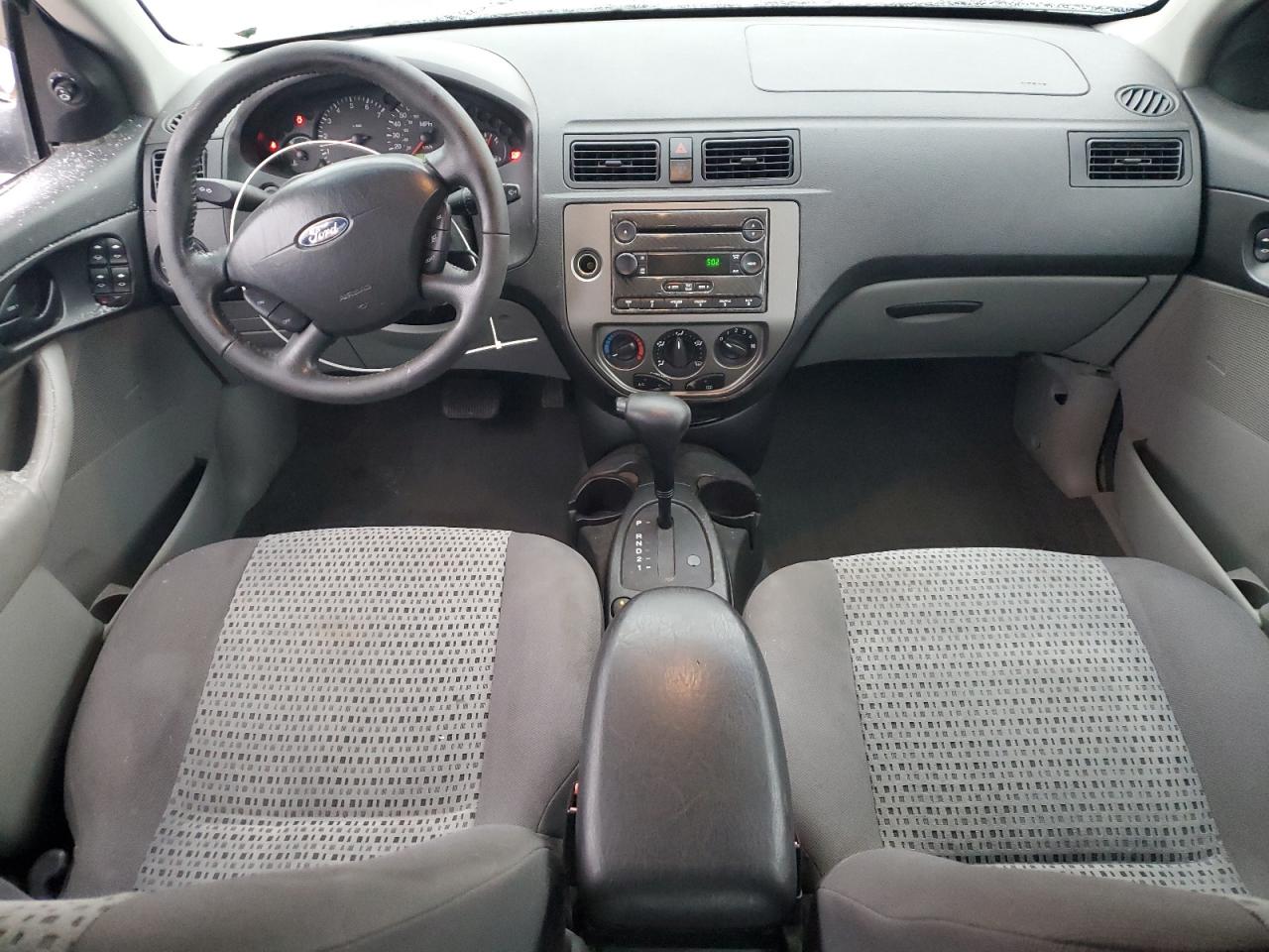 2007 Ford Focus - Image 8