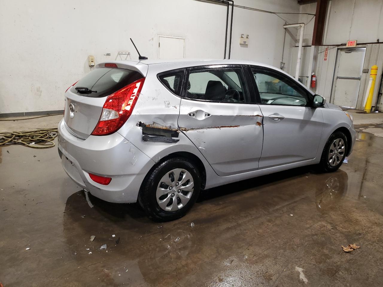 2017 Hyundai Accent - Image 3