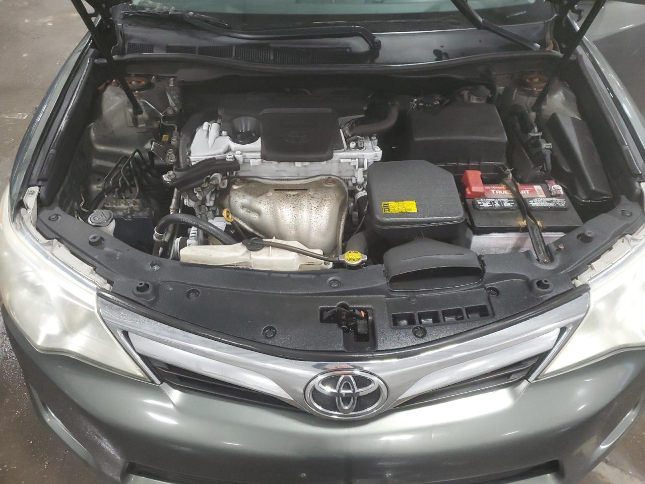 2012 Toyota Camry - Image 12