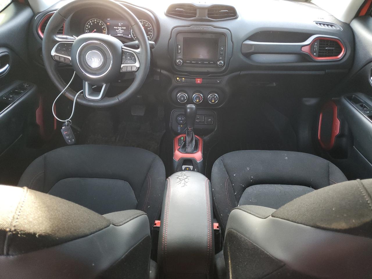 2017 Jeep Renegade - Image 8