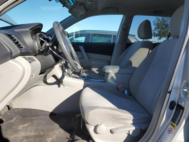  TOYOTA HIGHLANDER 2013 Серебристый