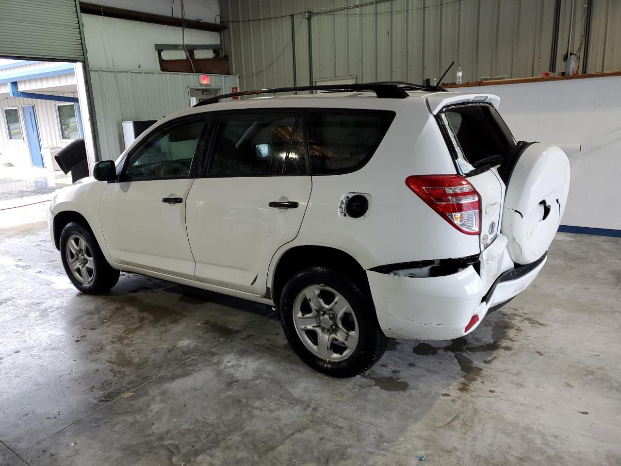 2009 Toyota RAV 4 - Image 2