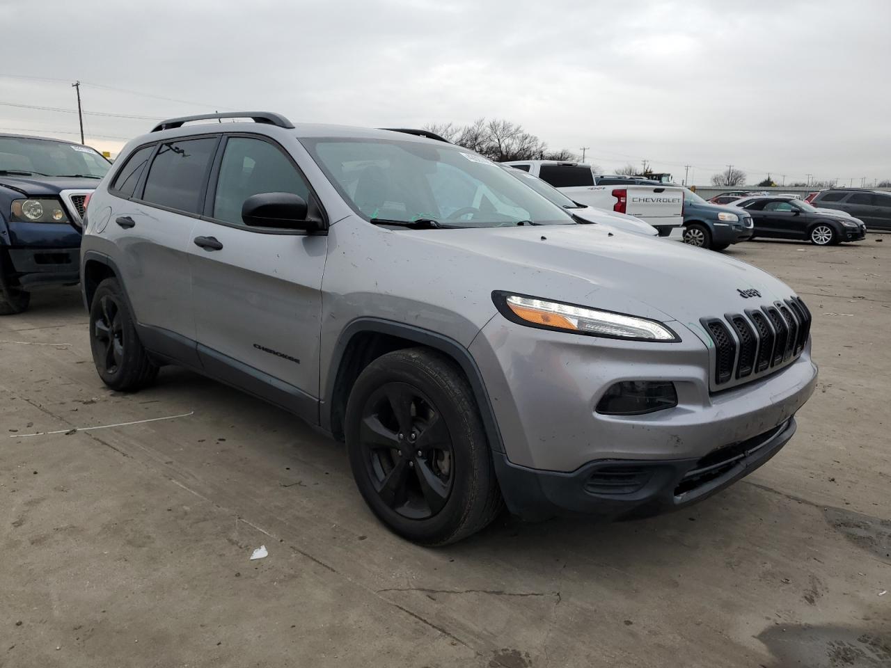 2017 Jeep Grand Cherokee - Image 4