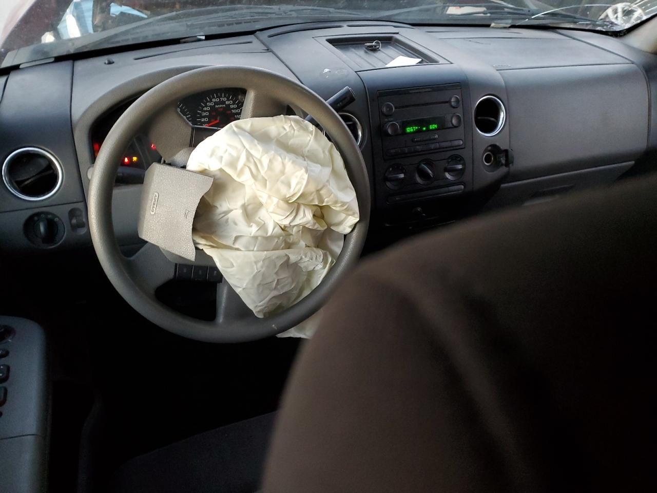 2004 Ford F-150 - Image 8