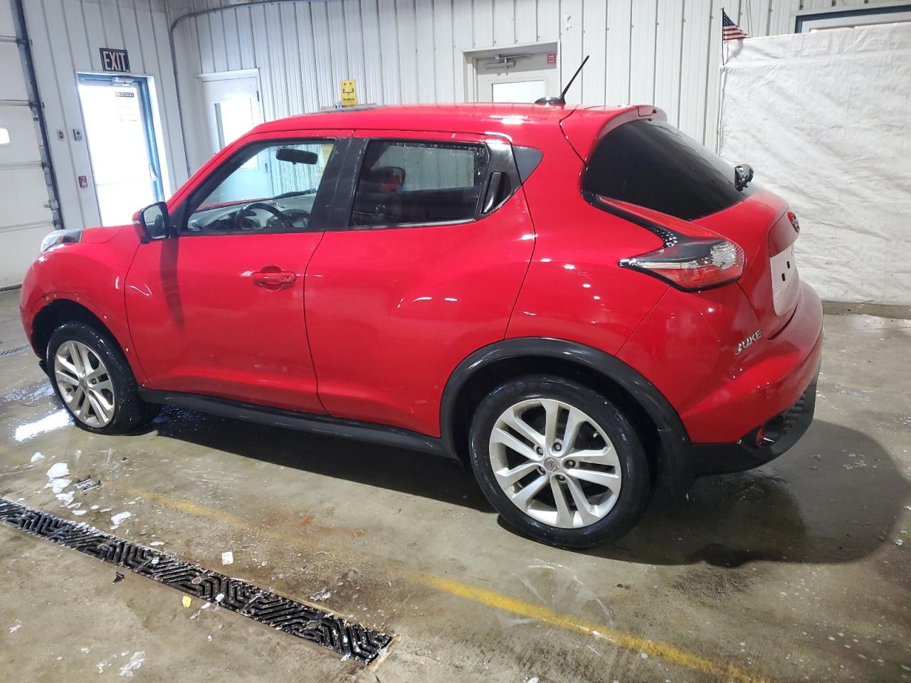 2015 Nissan Juke - Image 2