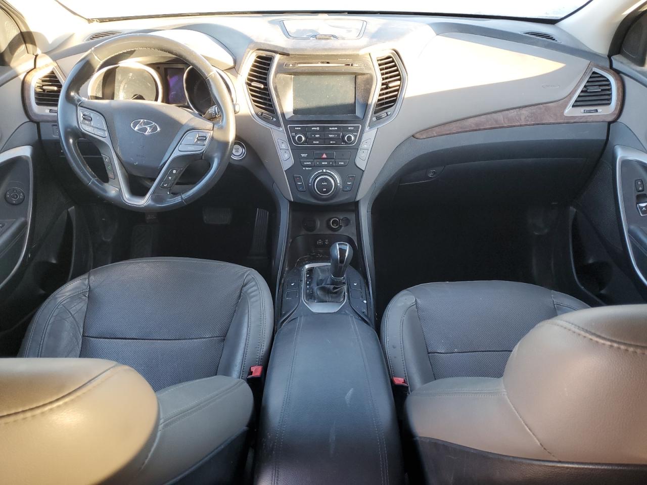 2018 Hyundai Santa Fe - Image 8