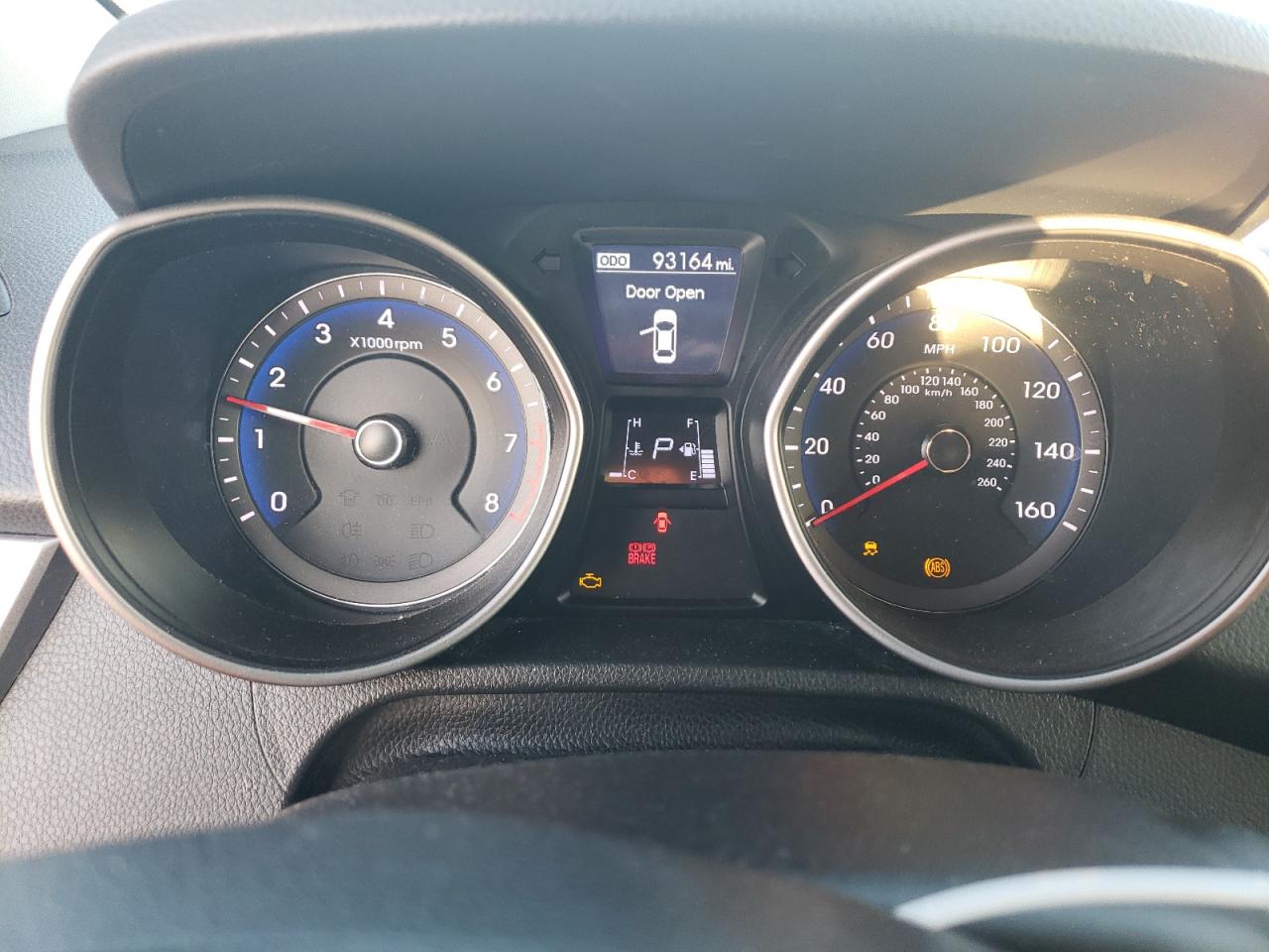 2013 Hyundai Elantra - Image 9