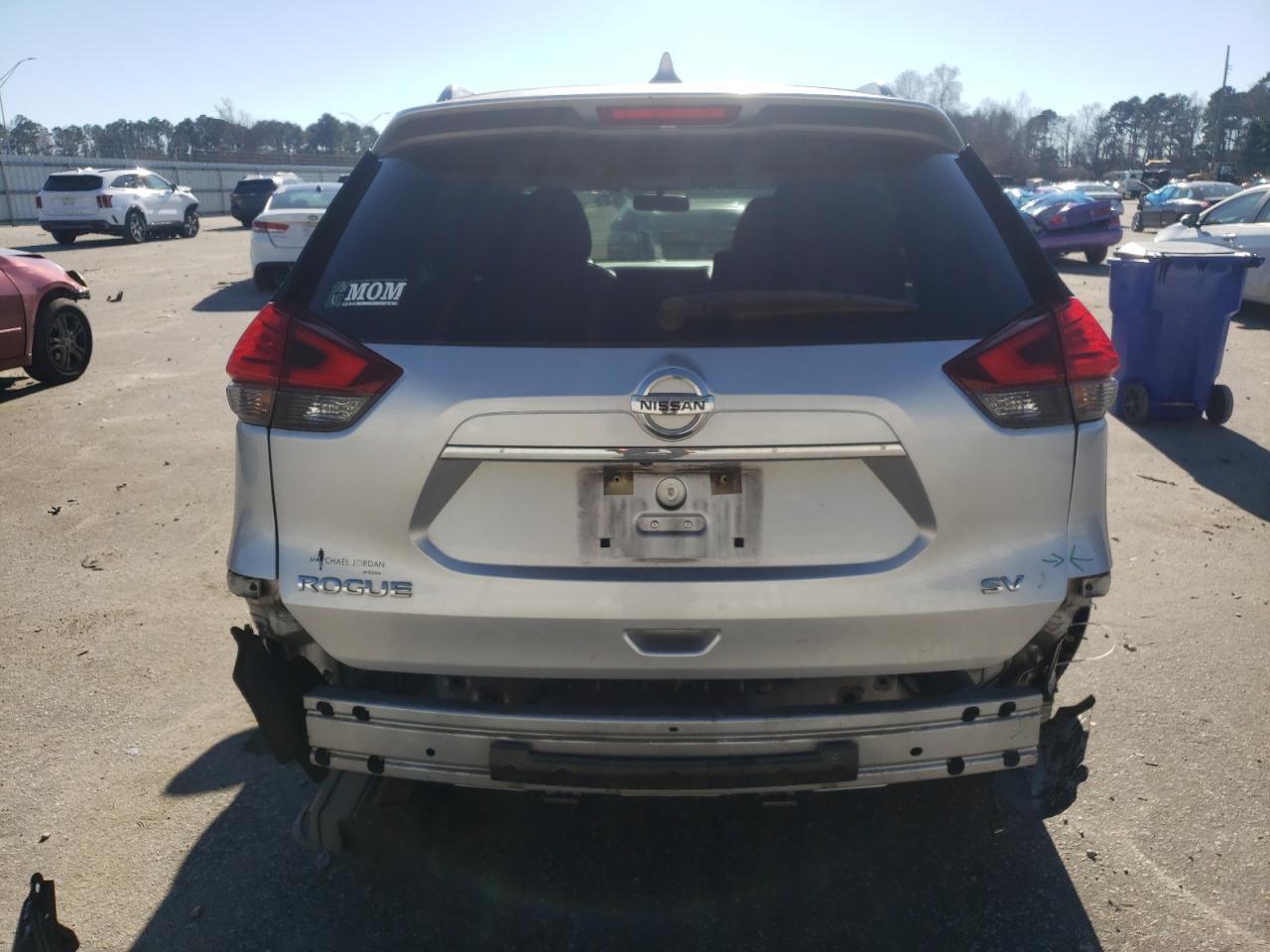 2017 Nissan Rogue - Image 6