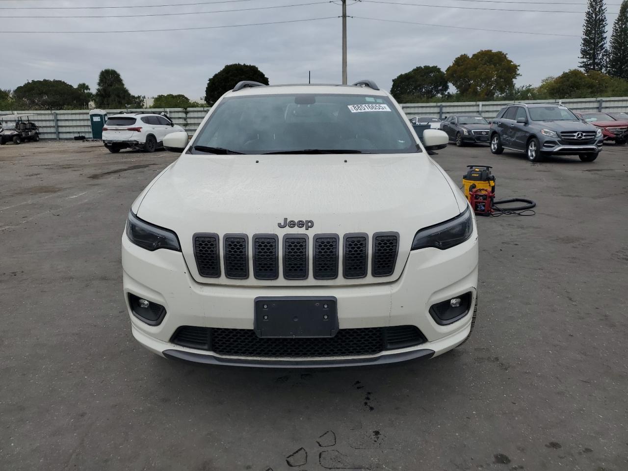 2019 Jeep Grand Cherokee - Image 5