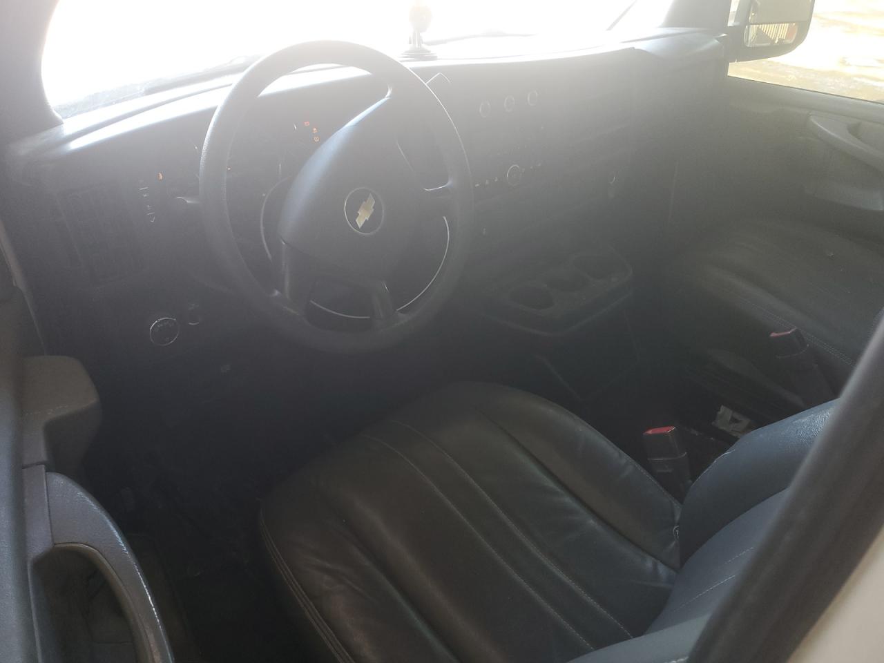 2013 Chevrolet Express - Image 8