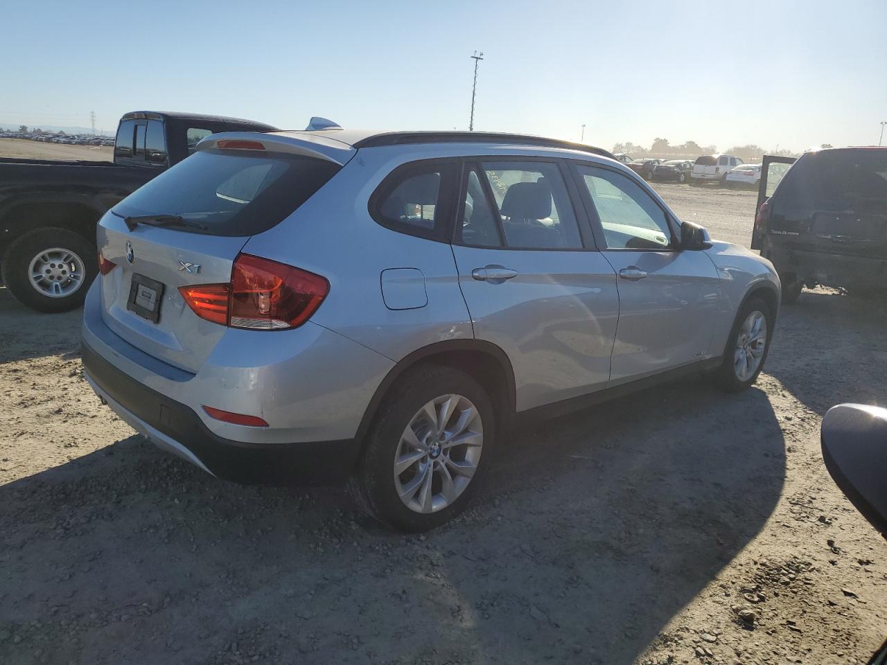 VIN WBAVL1C55EVY22665 2014 BMW X1 no.3