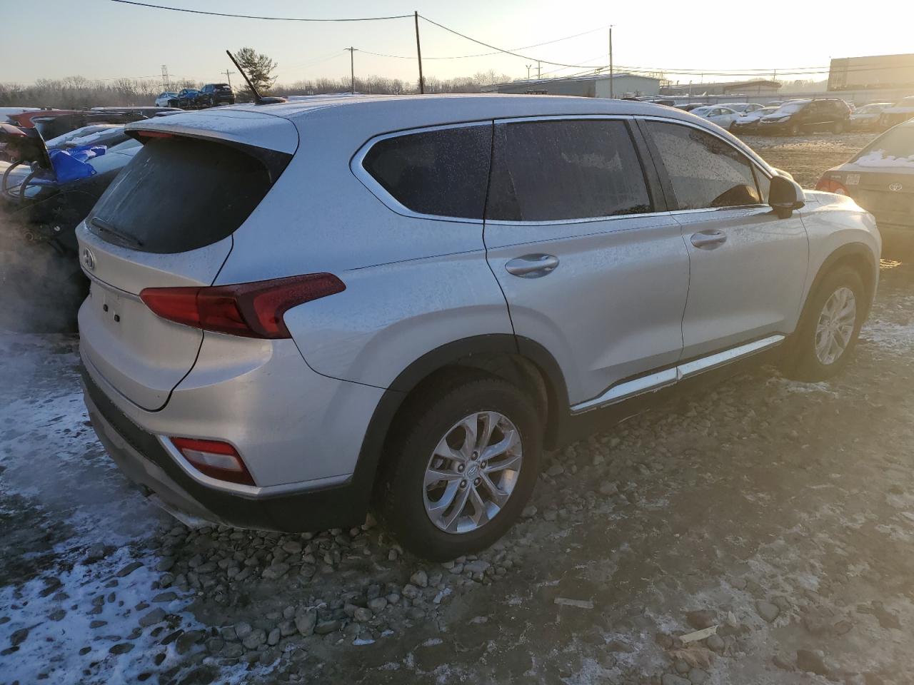 2019 Hyundai Santa Fe - Image 3