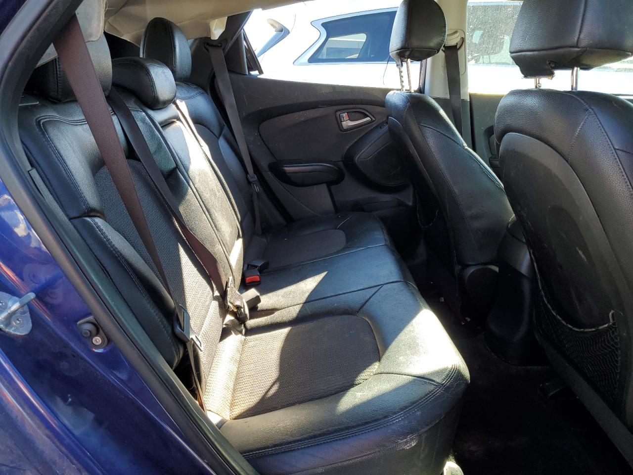 2012 Hyundai Tucson - Image 11