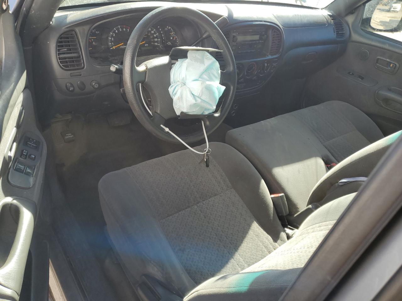 2003 Toyota Tundra - Image 8