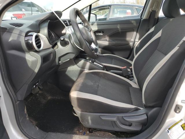  NISSAN VERSA 2021 Сріблястий