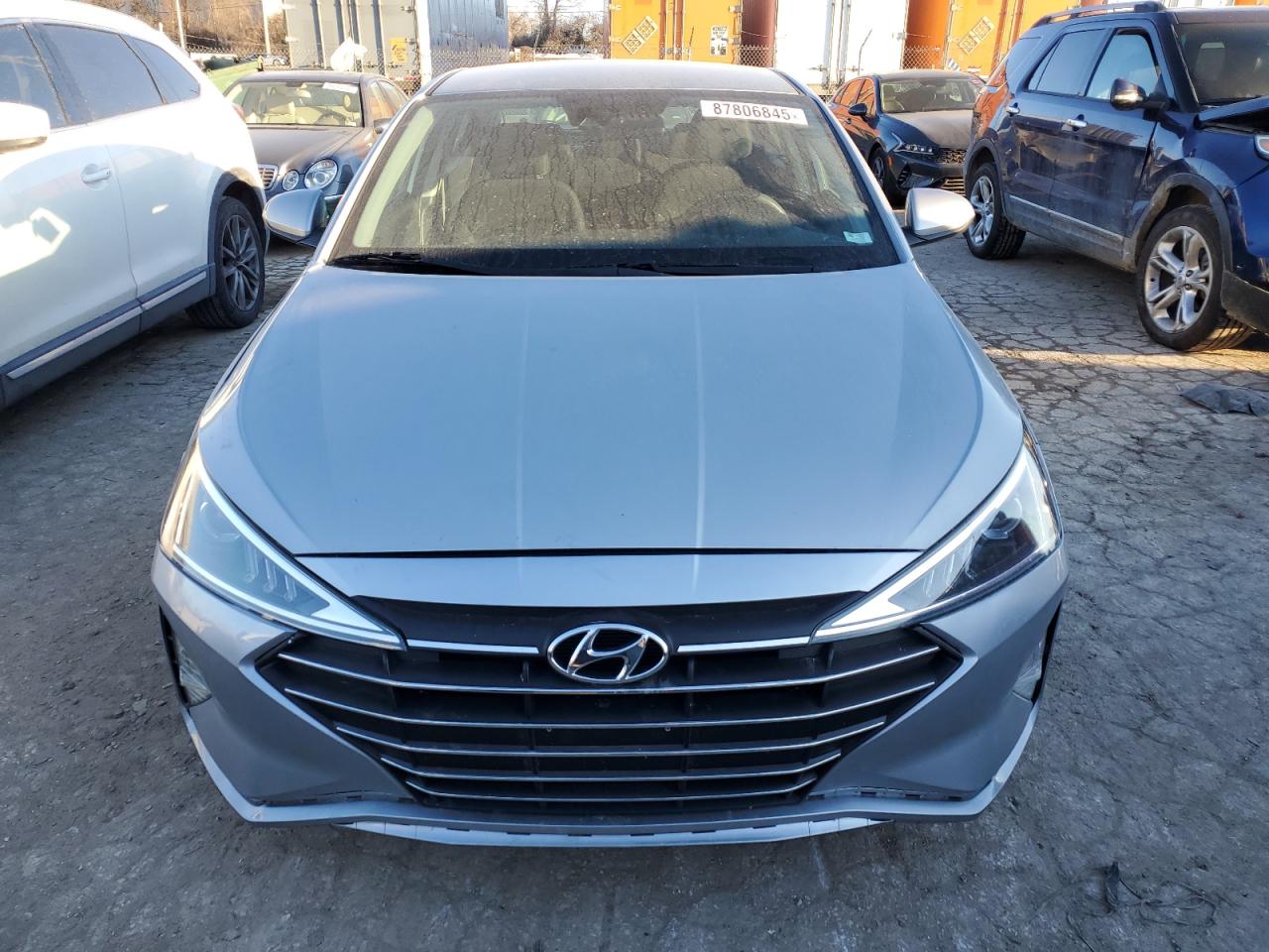 2020 Hyundai Elantra - Image 5