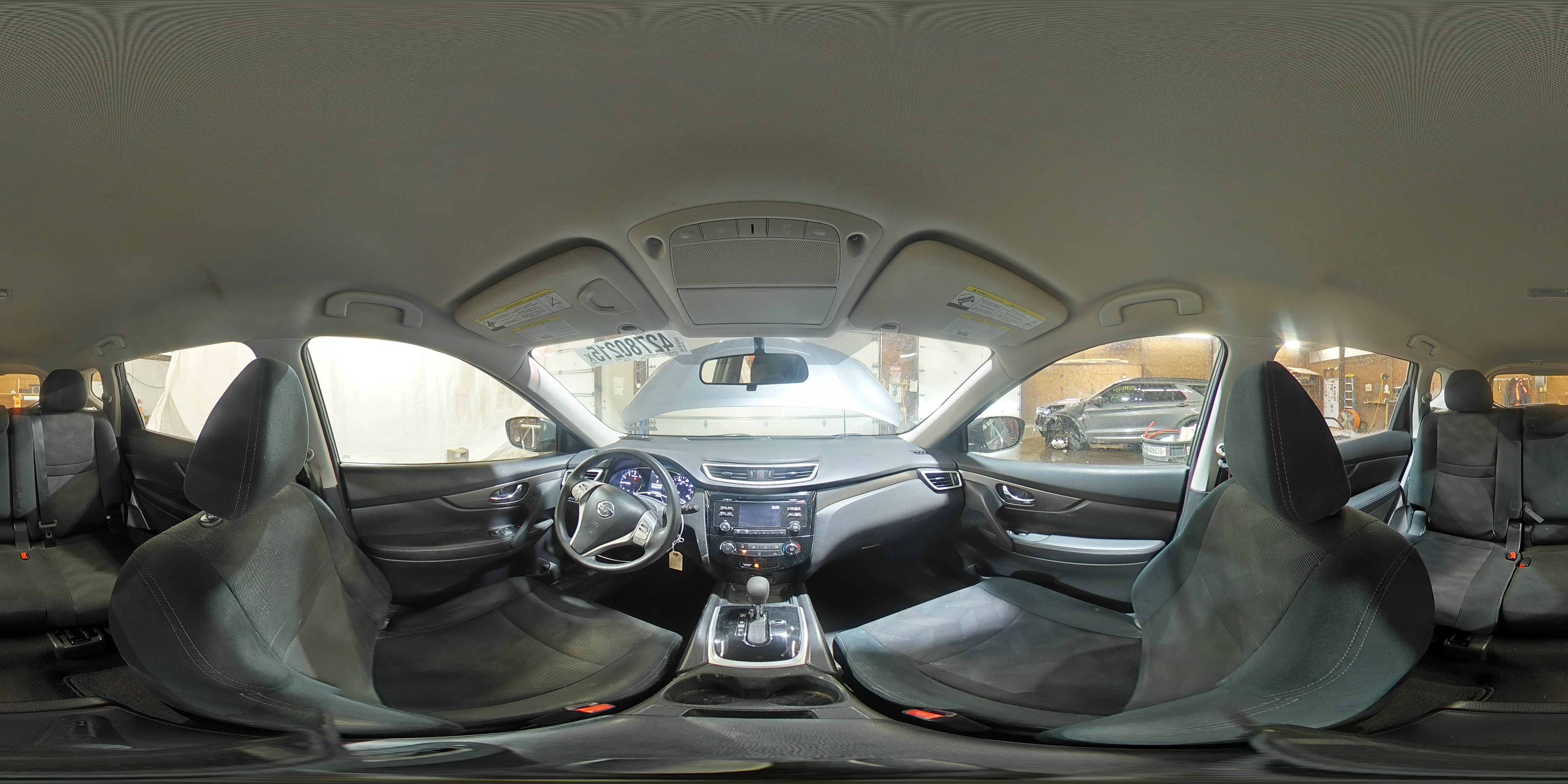 2016 Nissan Rogue - Image 16