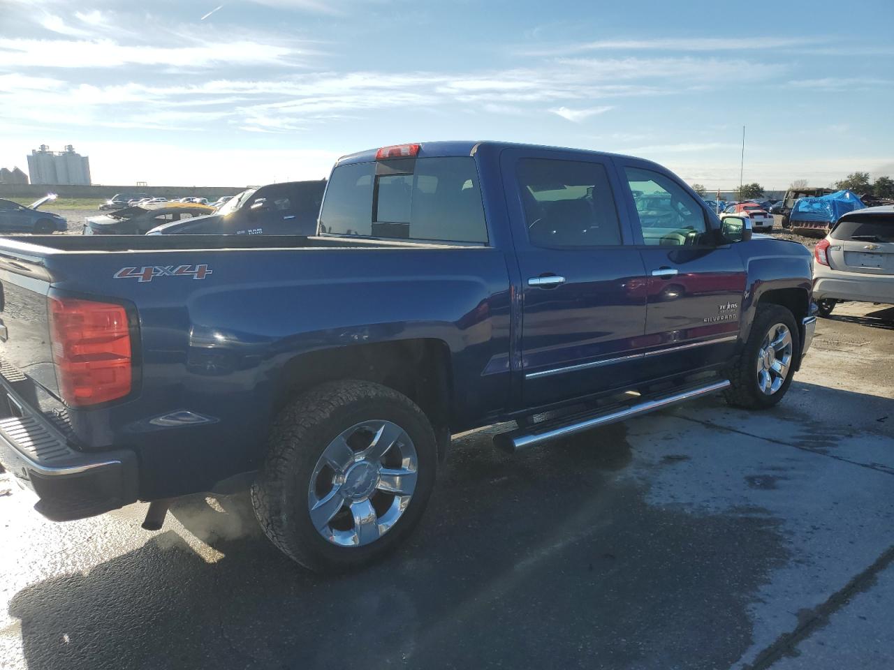2014 Chevrolet Silverado - Image 3