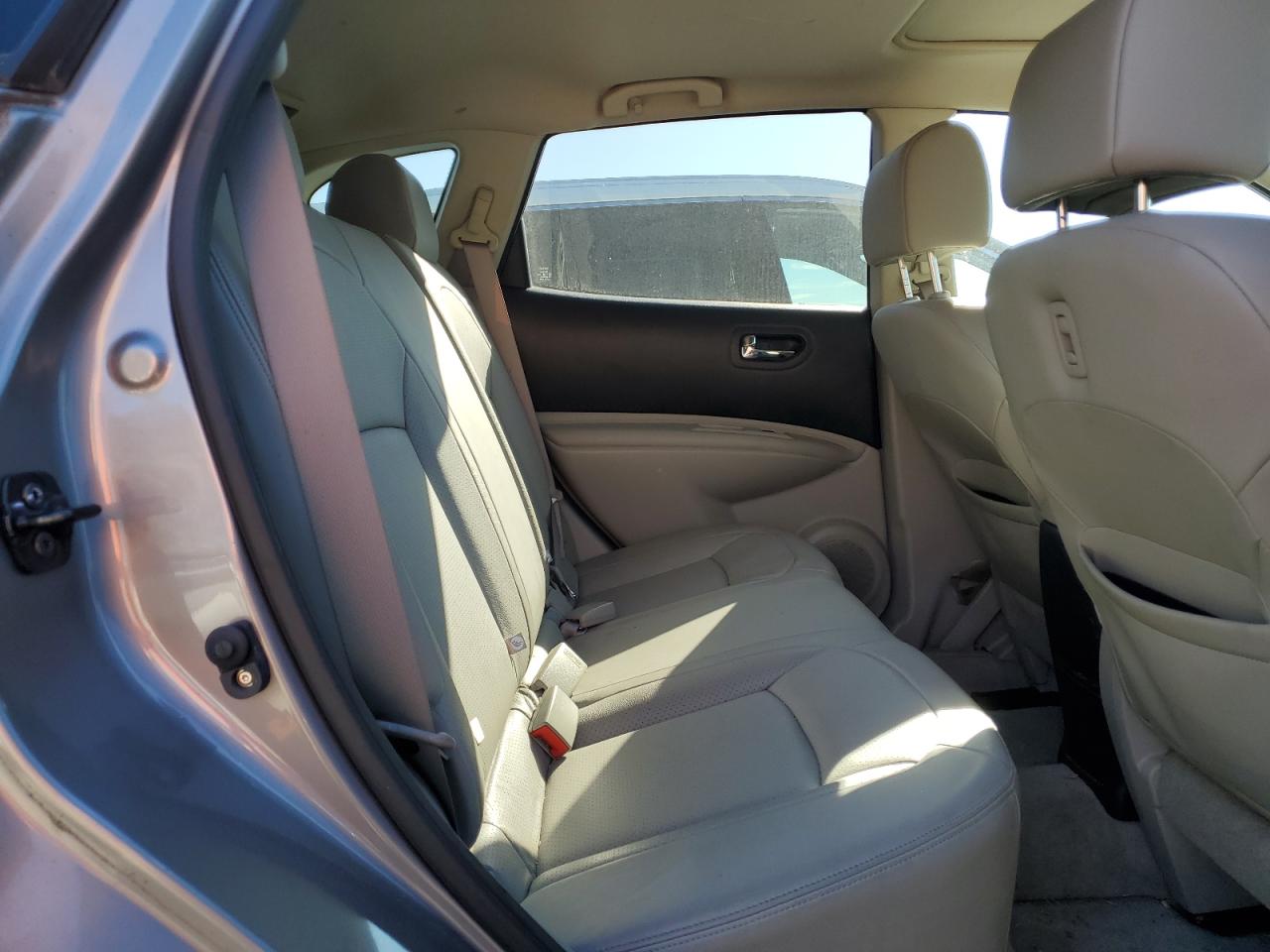2012 Nissan Rogue - Image 10