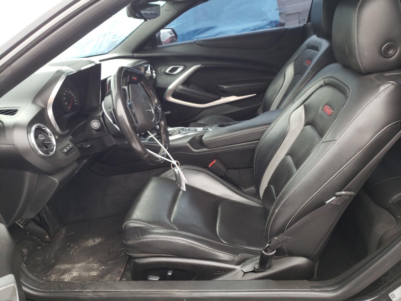 2019 Chevrolet Camaro - Image 7