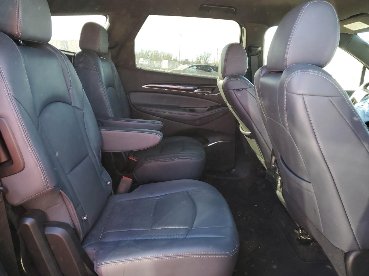2022 Buick Enclave - Image 11