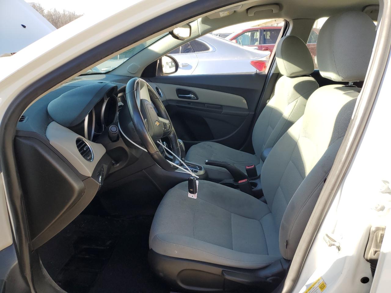 2014 Chevrolet Cruze - Image 7