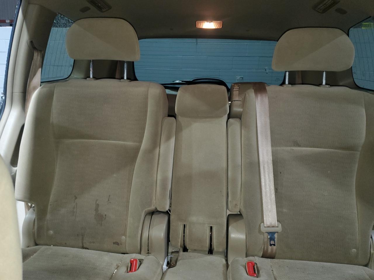2013 Toyota Highlander - Image 10