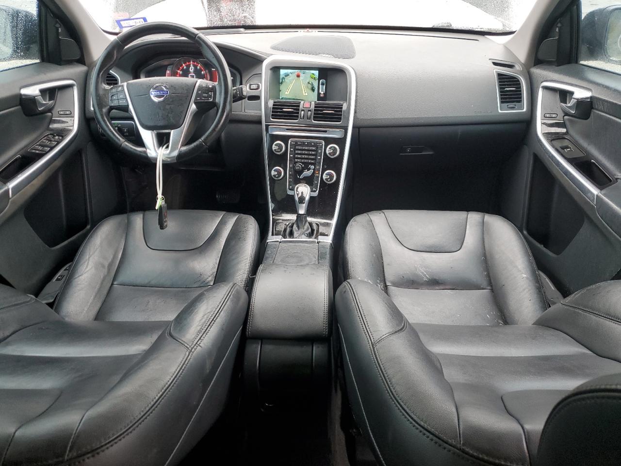 2016 Volvo XC60 - Image 8