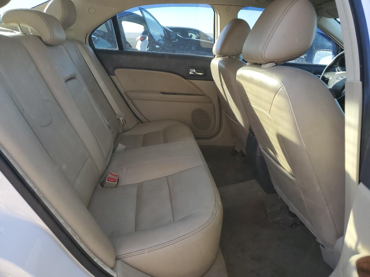 2011 Ford Fusion - Image 10