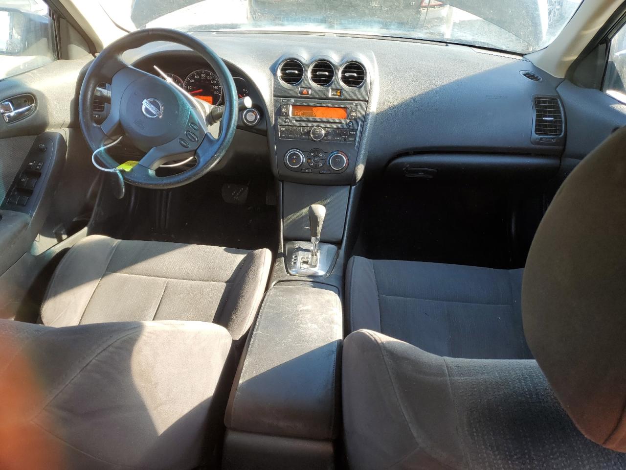 2012 Nissan Altima - Image 8