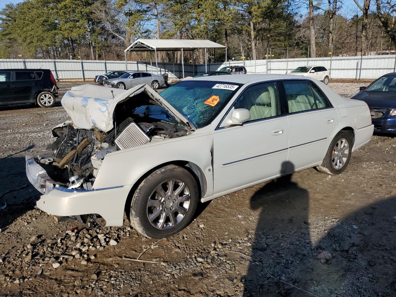 2008 Cadillac DTS - Image 1