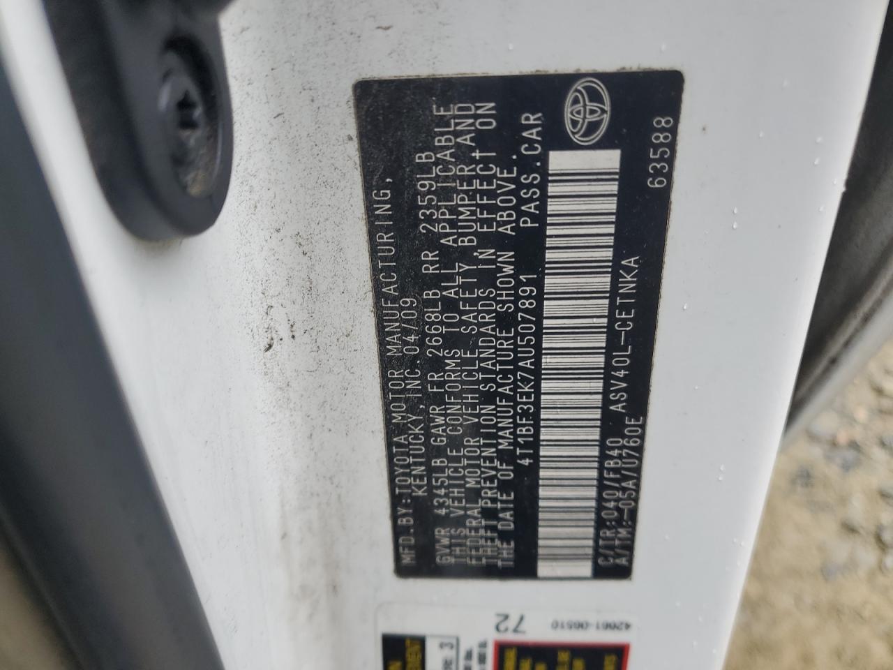 2010 Toyota Camry - Image 12