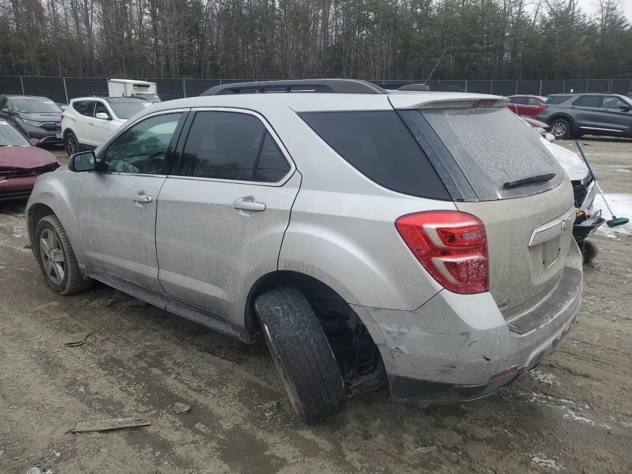 2016 Chevrolet Equinox - Image 2