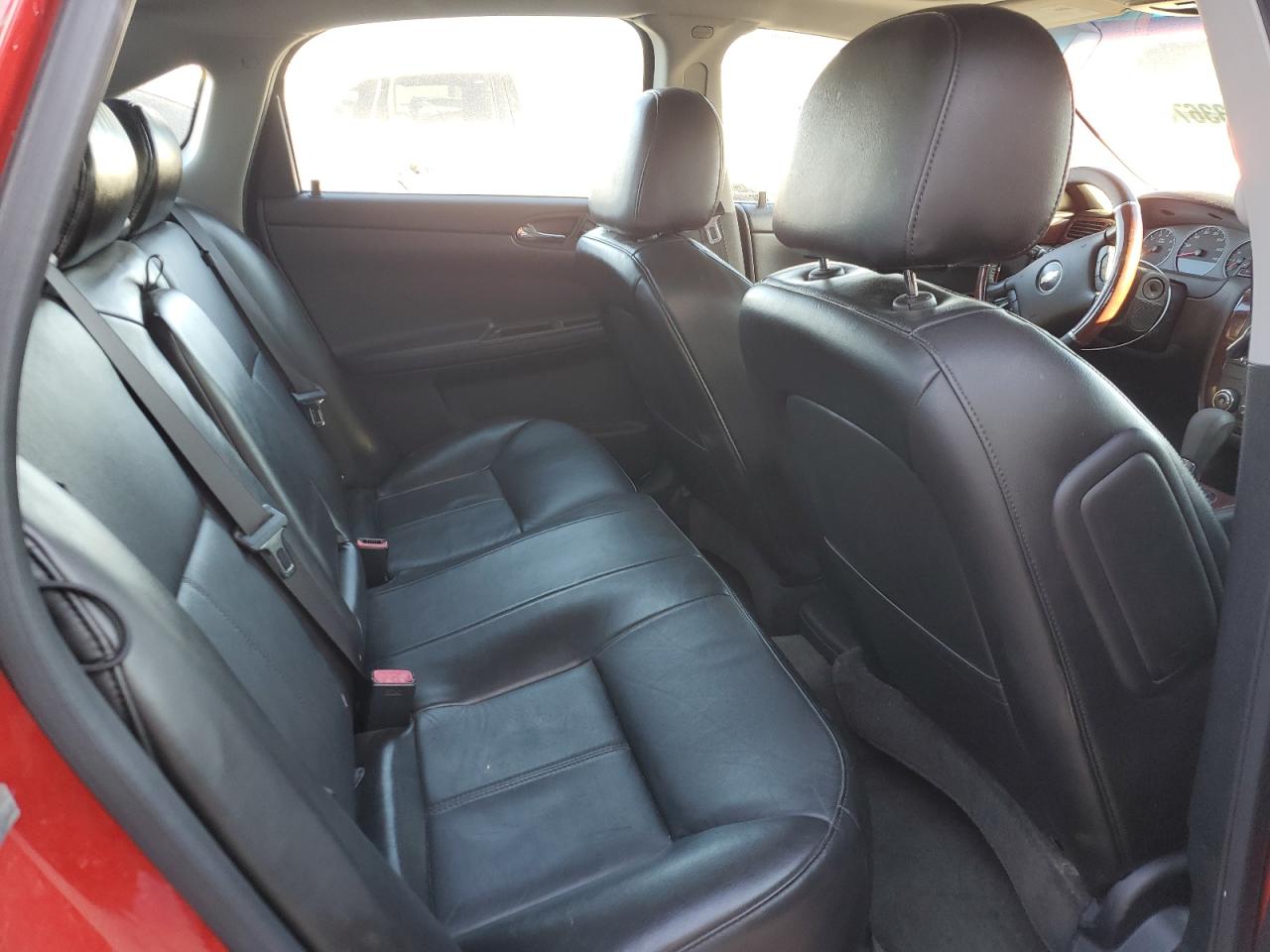 2009 Chevrolet Impala - Image 10
