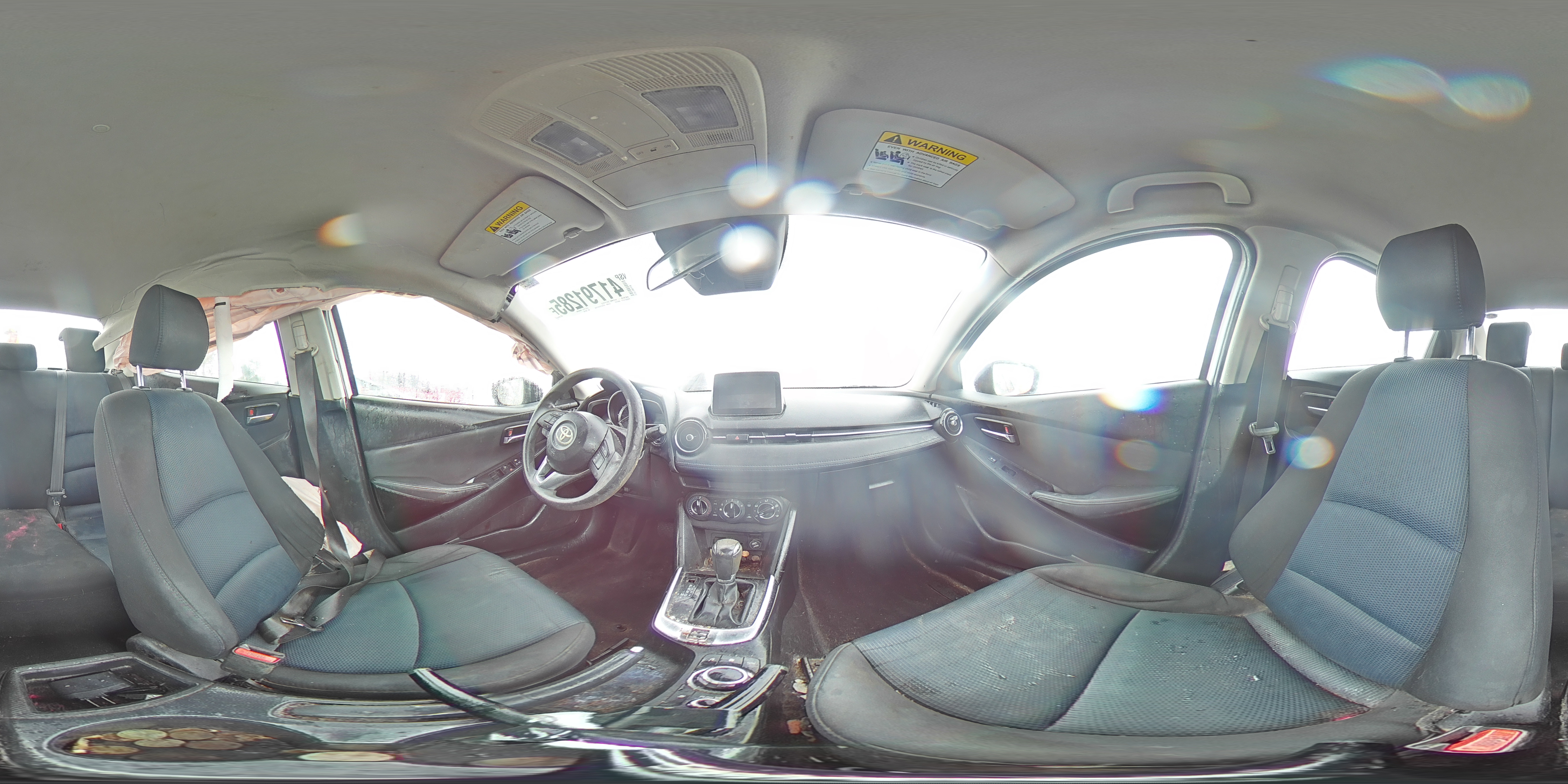 2018 Toyota Yaris - Image 12