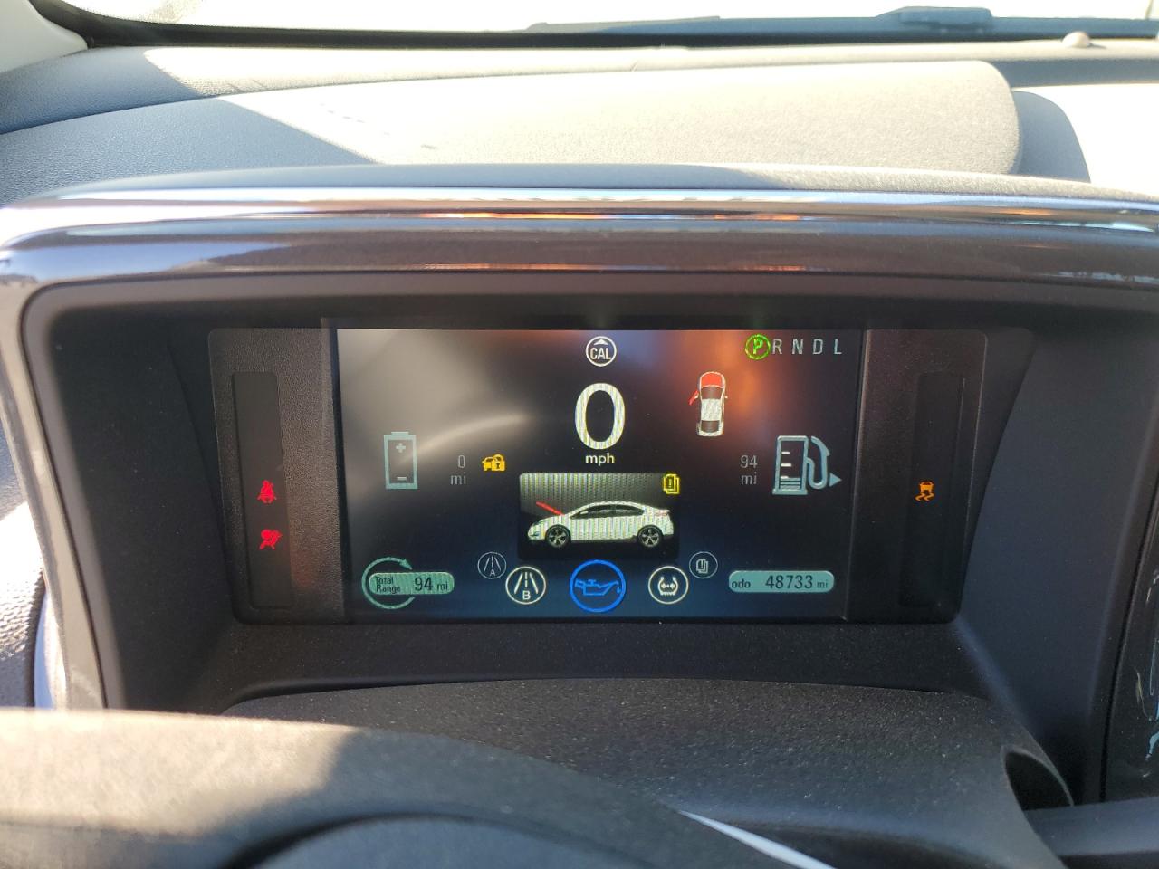2015 Chevrolet Volt - Image 9