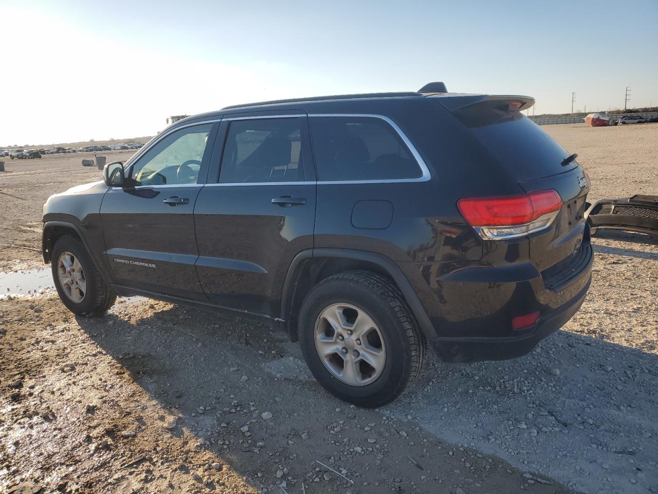 2016 Jeep Grand Cherokee - Image 2