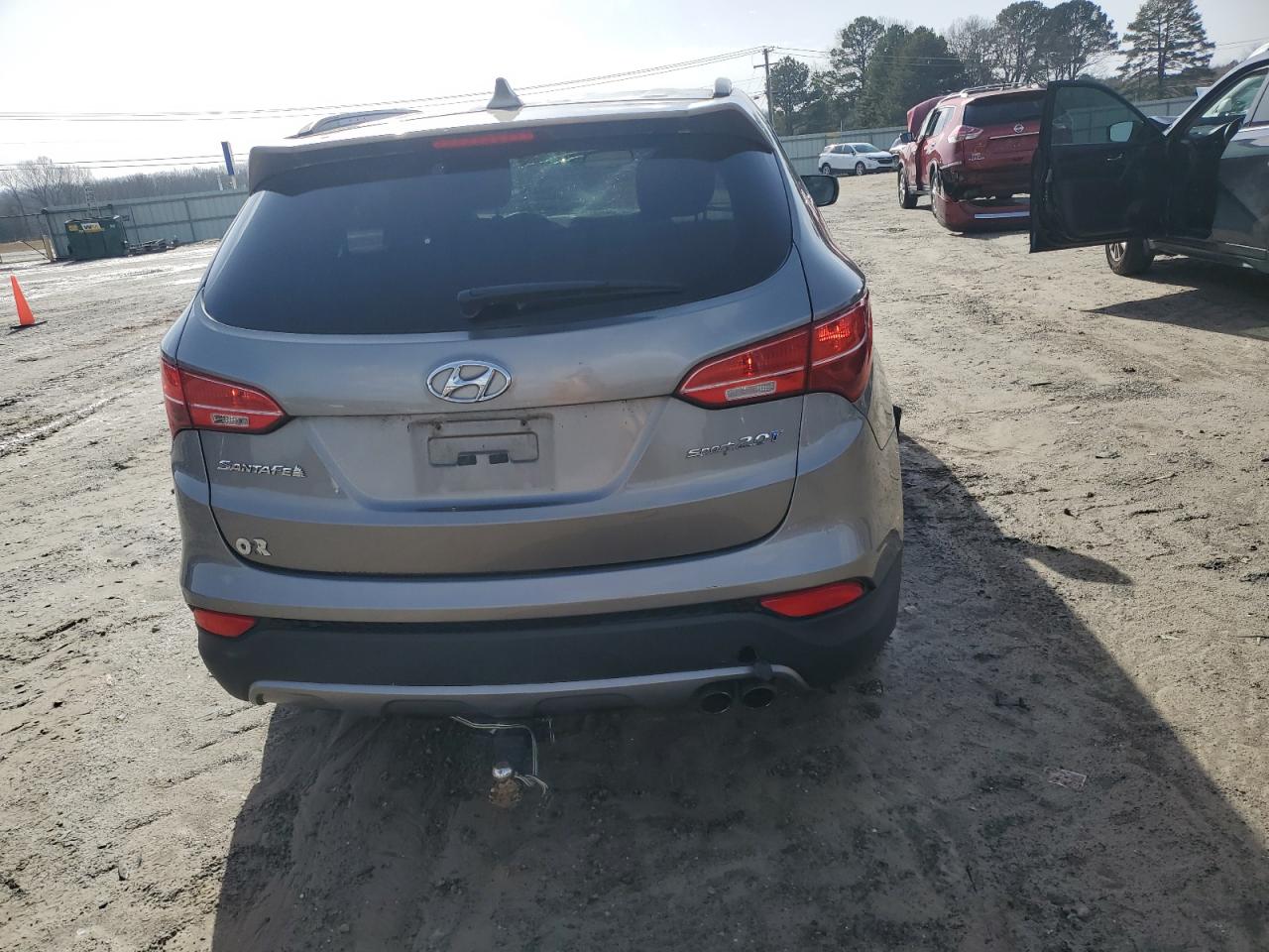 2013 Hyundai Santa Fe - Image 6