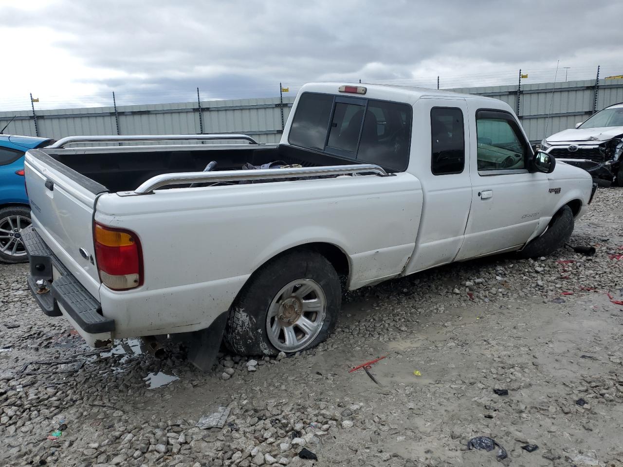 2000 Ford Ranger - Image 3