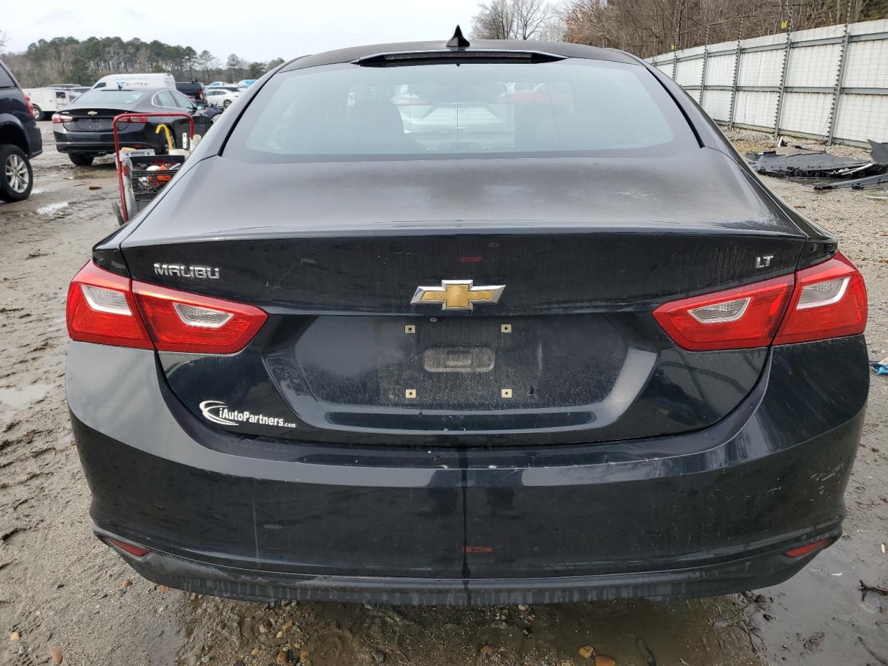 2016 Chevrolet Malibu - Image 6